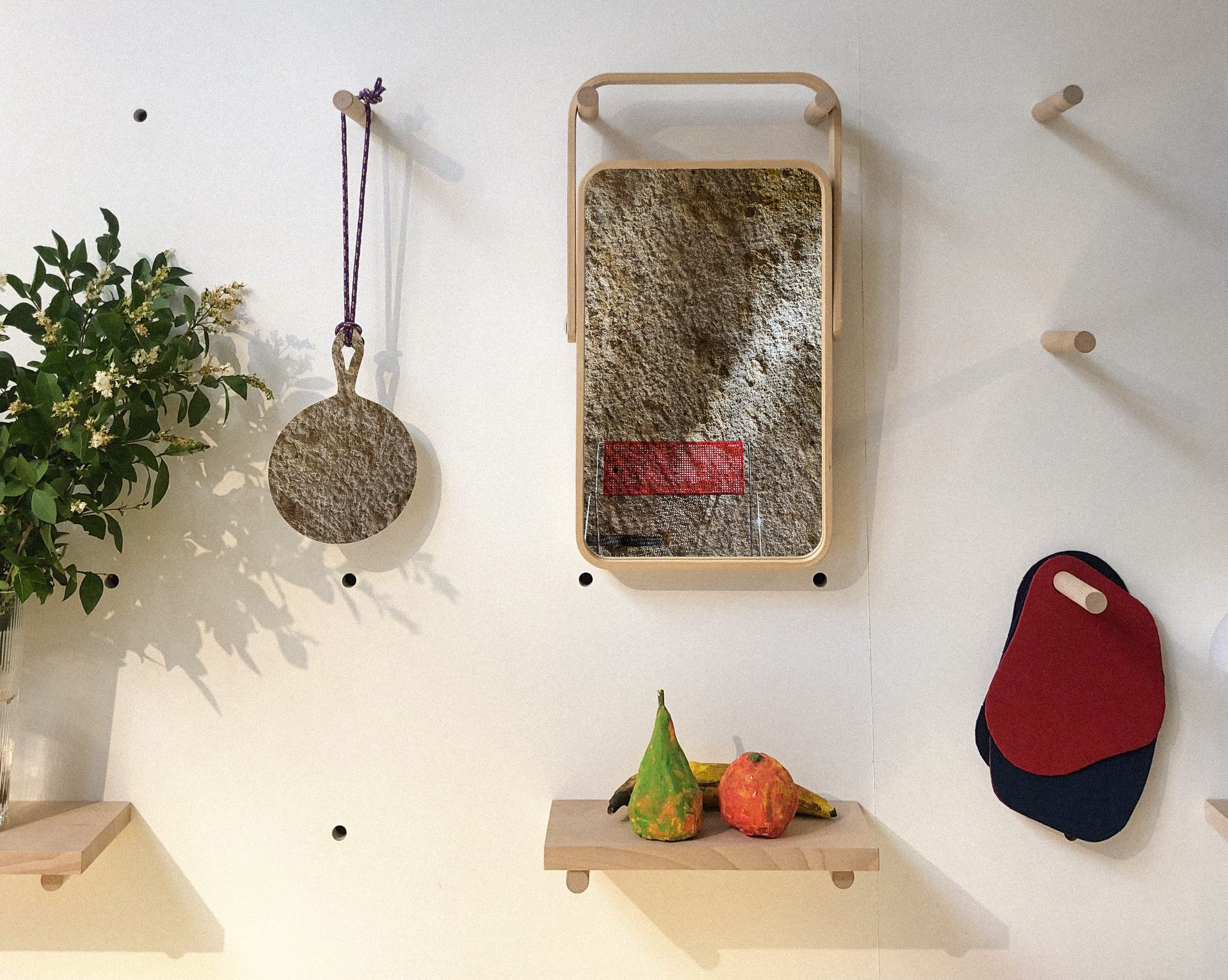 On voit un aperçu de l'intérieur de l'atelier-boutique de Louise Vurpas pour Bijouterie Fine - Bijouterie-joaillerie, sur-mesure