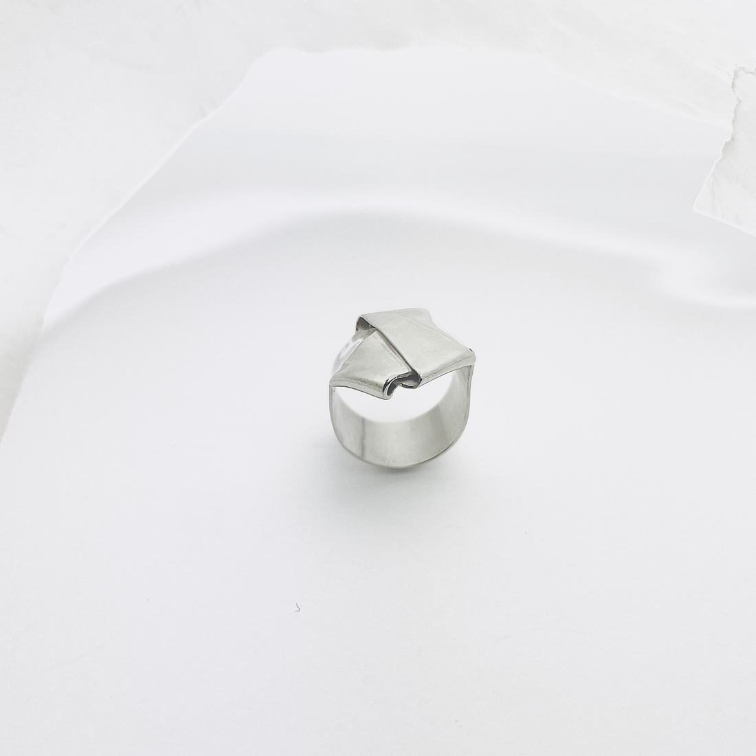 Bague Pliée