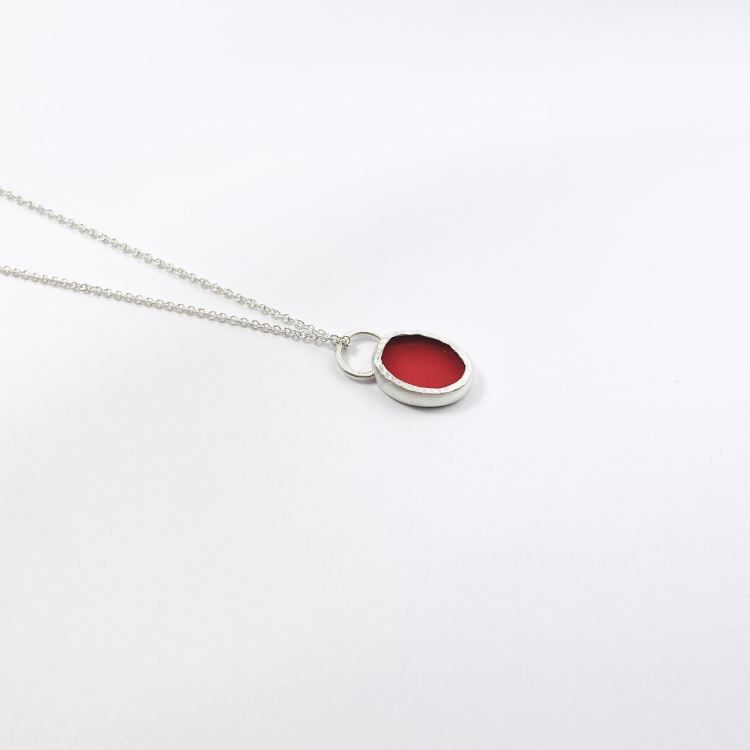 Collier Lava
